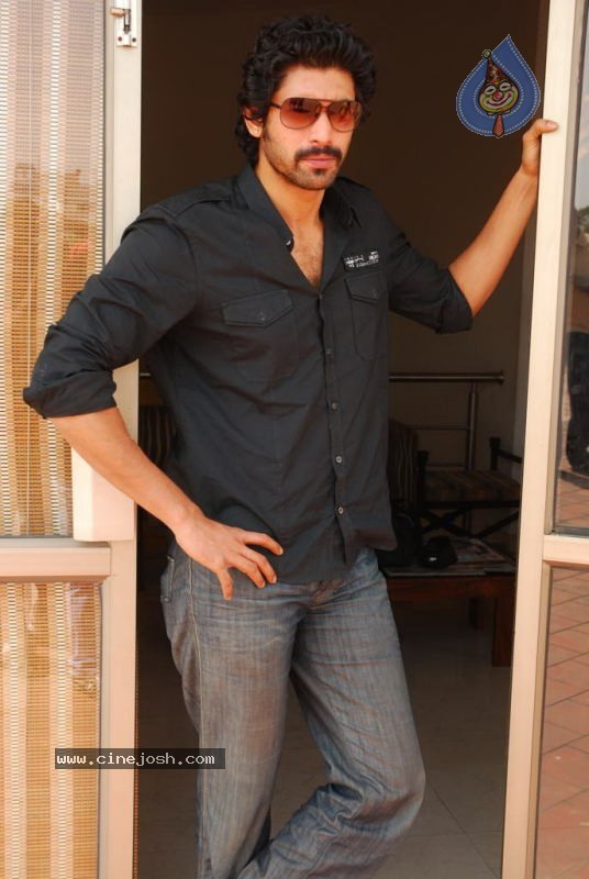 Daggubati Rana  Stills - 10 / 20 photos