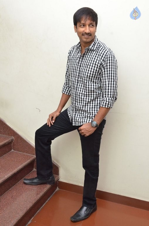 Gopichand New Photos - 17 / 21 photos