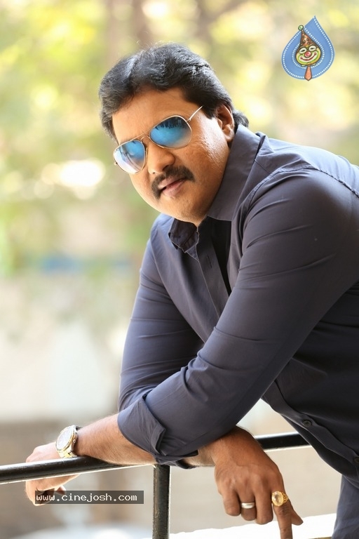 Hero Sunil Latest Interview Photos - 4 / 12 photos