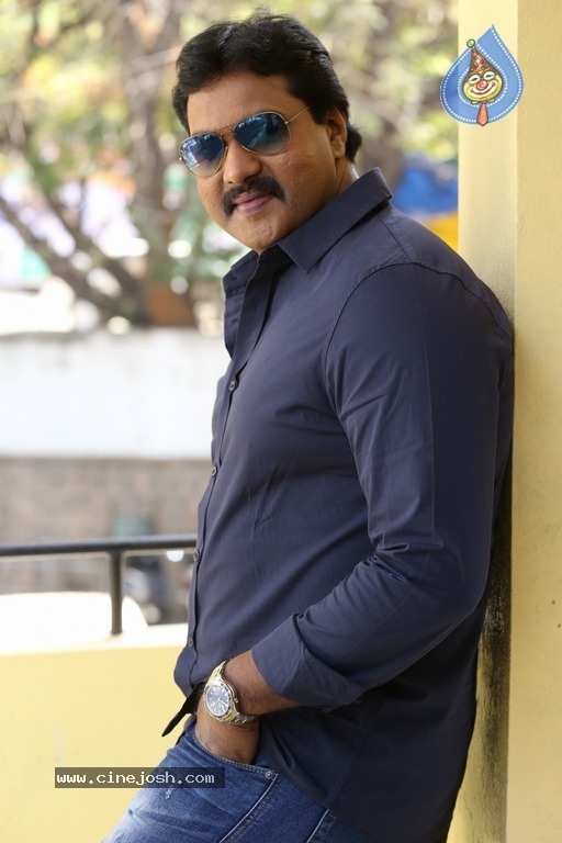 Hero Sunil Latest Interview Photos - 11 / 12 photos