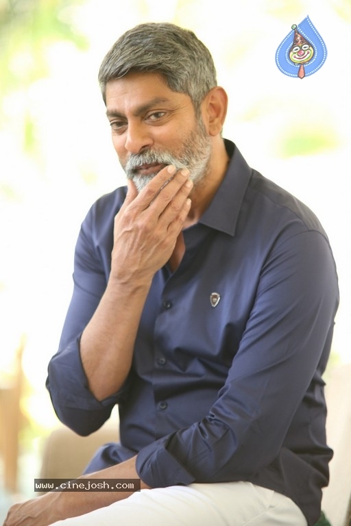 Jagapathi Babu Interview Photos - 33 / 34 photos