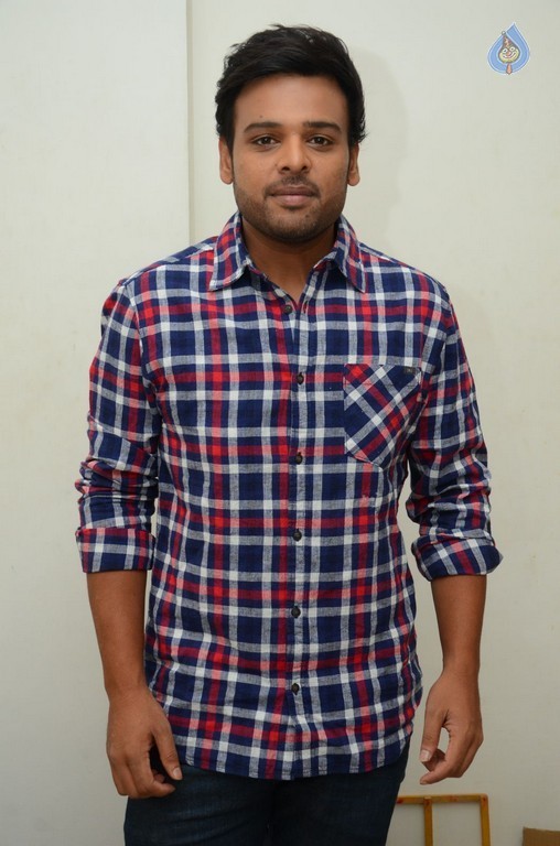 Nawin Vijaykrishna Interview Photos - 4 / 18 photos