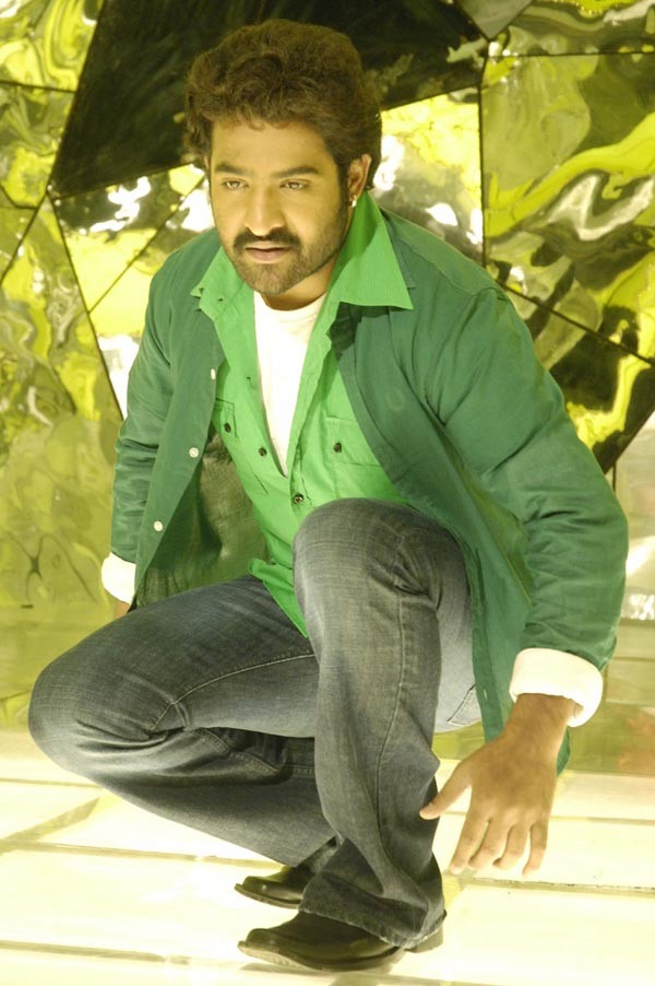 Jr NTR In Adurs - 4 / 43 photos