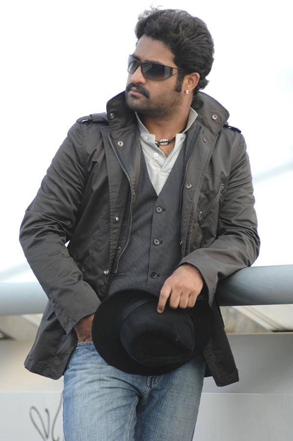 Jr NTR In Adurs - 40 / 43 photos