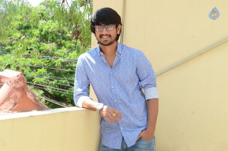 Raj Tarun Interview Photos - 8 / 21 photos