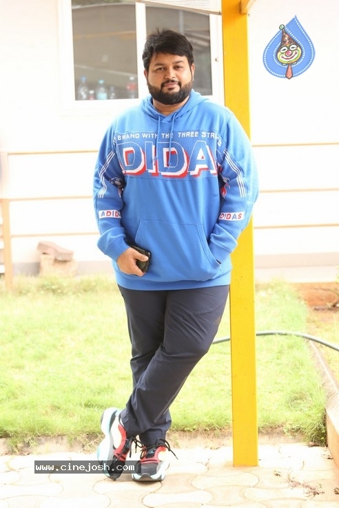 SS Thaman Photos - 16 / 21 photos