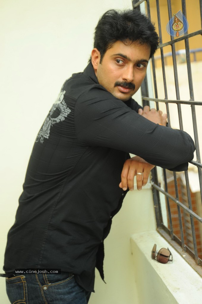 Uday Kiran New Stills - 32 / 44 photos