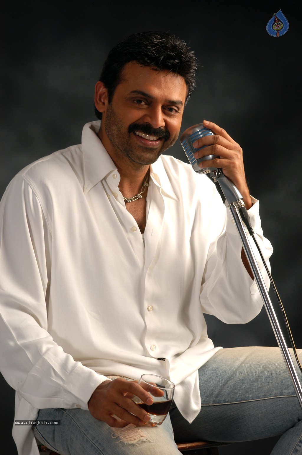 Venkatesh Completes Silver Jubilee Photos - 34 / 139 photos