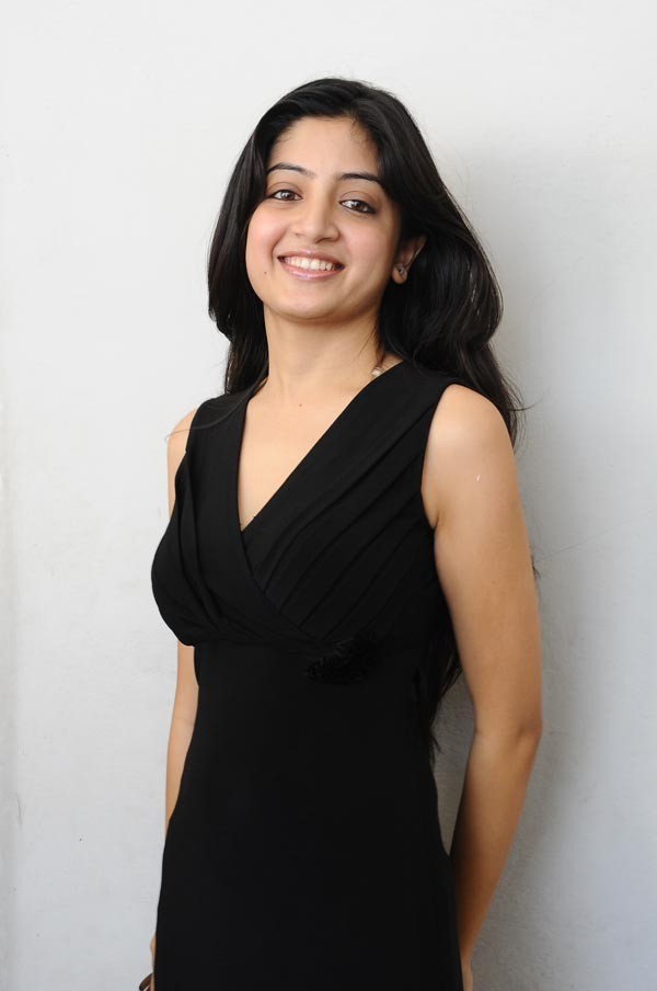 PoonamKaur - 19 / 24 photos