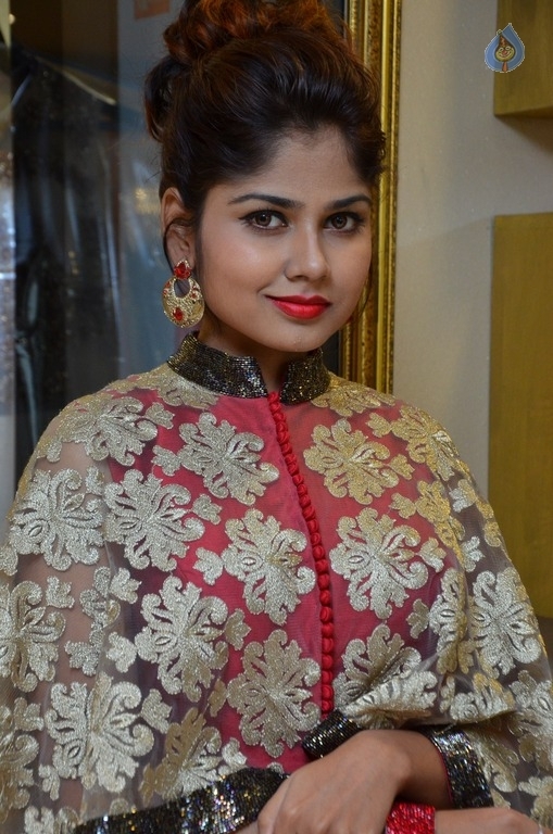 Aanya Latest Gallery - 10 / 32 photos