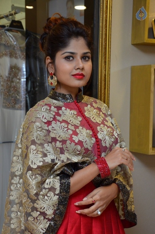 Aanya Latest Gallery - 14 / 32 photos