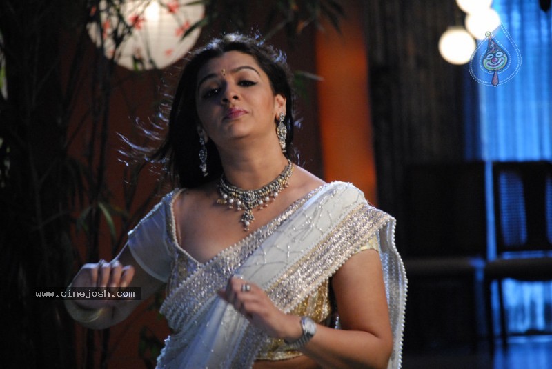 Aarthi Agarwal New Gallery - 31 / 97 photos