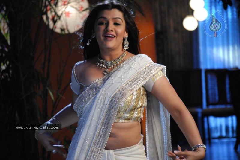 Aarthi Agarwal New Gallery - 53 / 97 photos