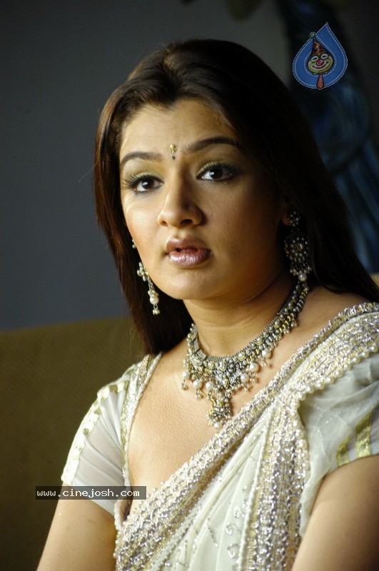 Aarthi Agarwal New Gallery - 55 / 97 photos