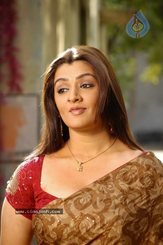 Aarthi Agarwal New Stills - 12 / 65 photos