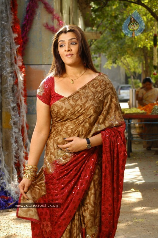 Aarthi Agarwal New Stills - 23 / 65 photos