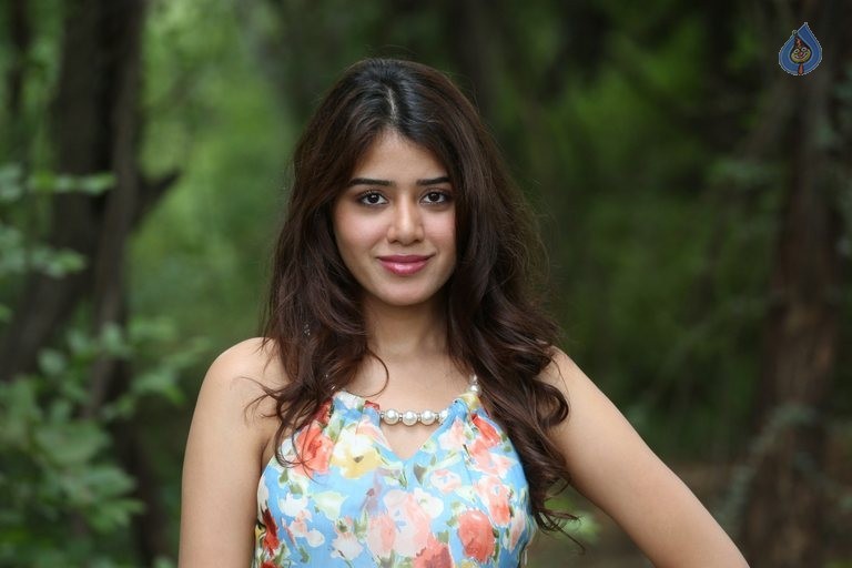 Aarti Chhikara New Photos - 27 / 42 photos