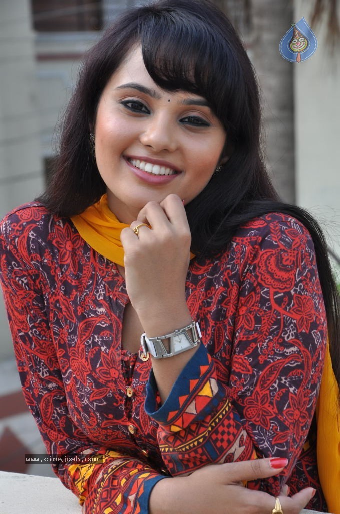 Aarushi Latest Stills - 8 / 89 photos