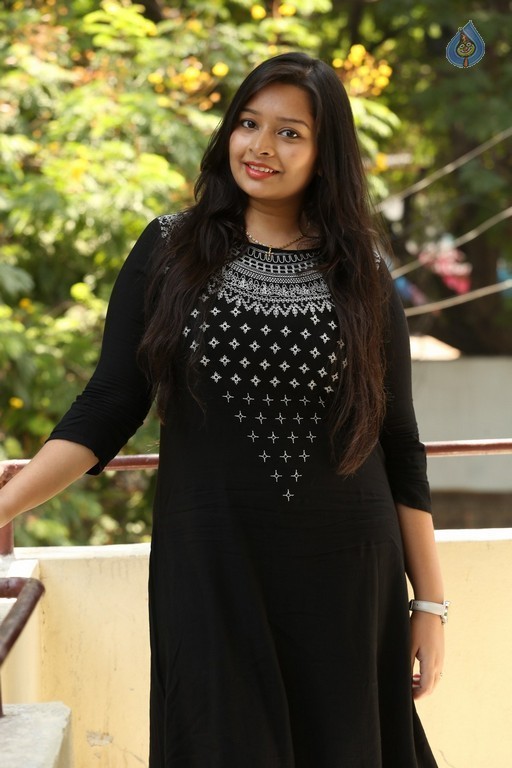Abhinaya New Gallery - 17 / 27 photos