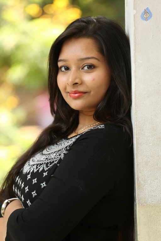 Abhinaya New Gallery - 27 / 27 photos