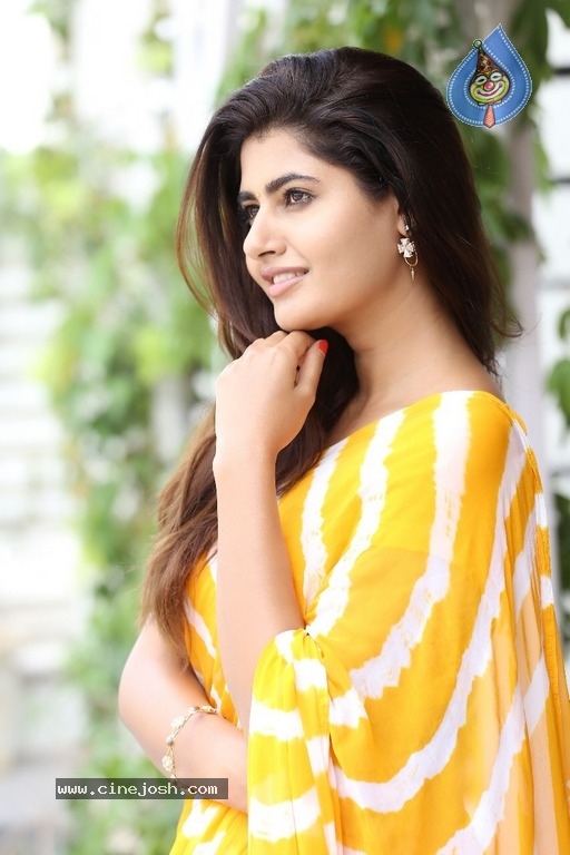 Actress Ashima Narwal Latest Pictures - 11 / 13 photos