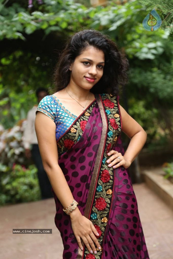 Actress Chaitra Hot Stills - 26 / 152 photos