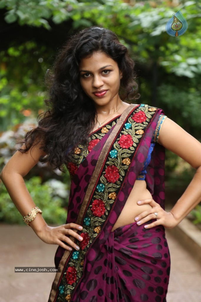 Actress Chaitra Hot Stills - 42 / 152 photos