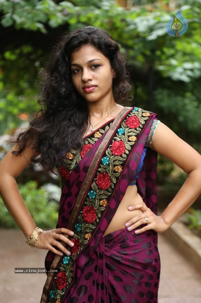 Actress Chaitra Hot Stills - 44 / 152 photos