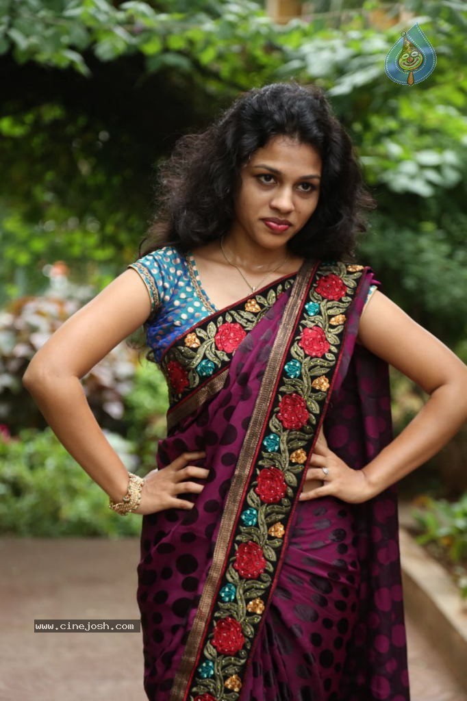 Actress Chaitra Hot Stills - 55 / 152 photos