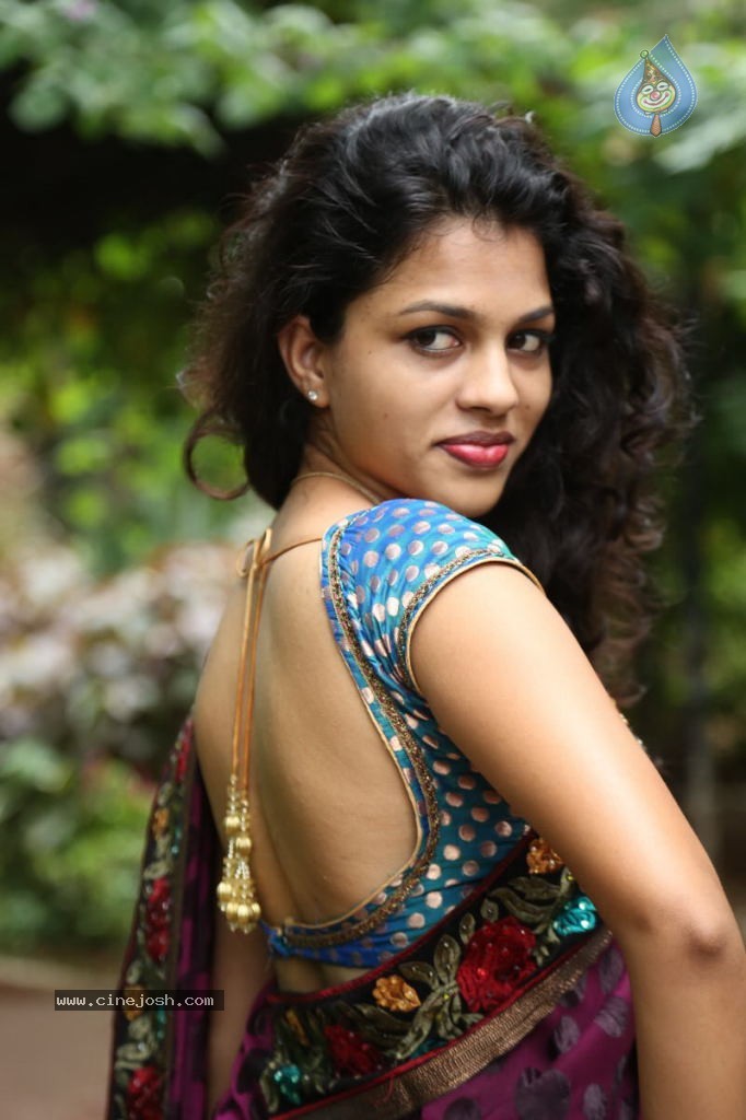 Actress Chaitra Hot Stills - 56 / 152 photos