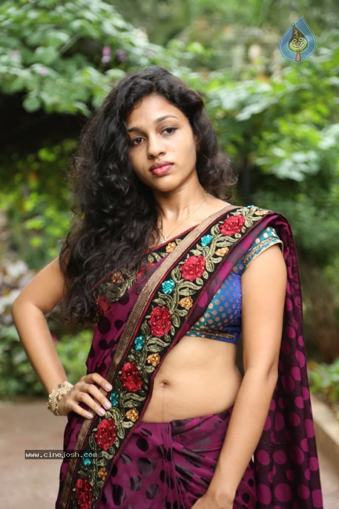 Actress Chaitra Hot Stills - 90 / 152 photos