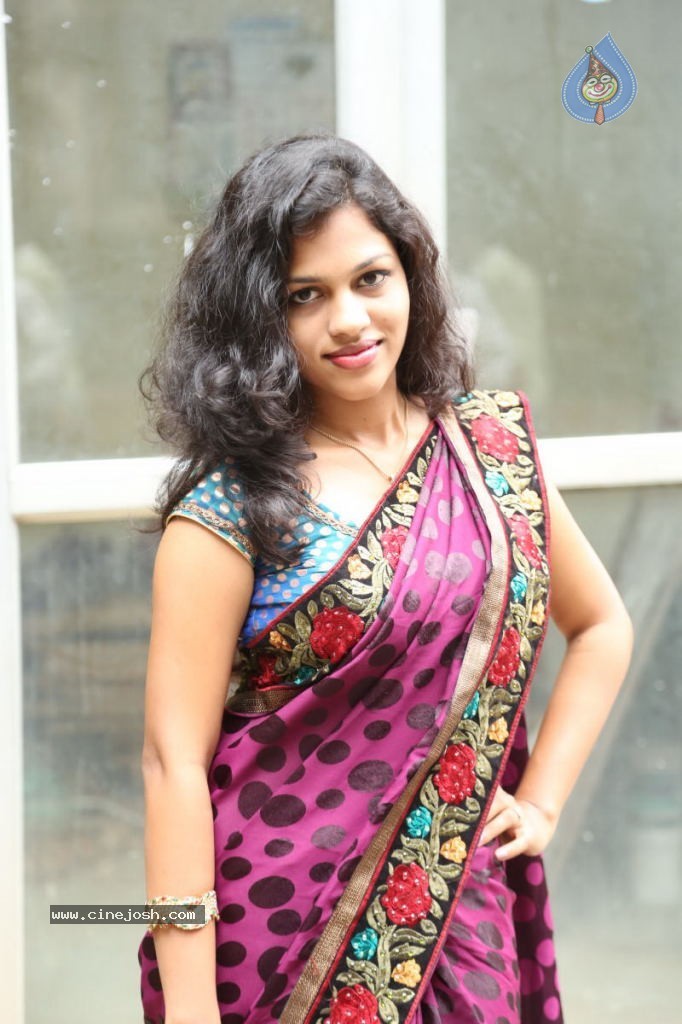 Actress Chaitra Hot Stills - 92 / 152 photos