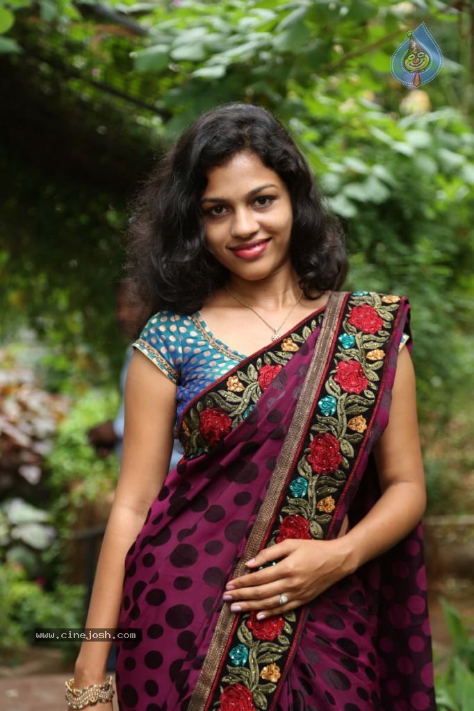 Actress Chaitra Hot Stills - 115 / 152 photos