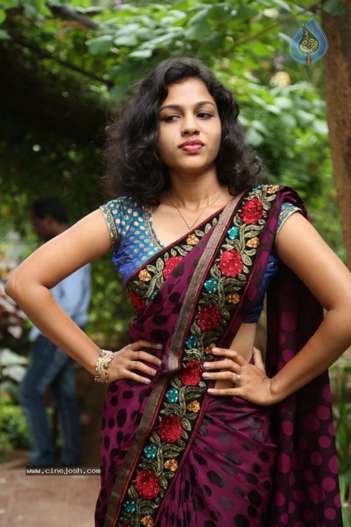 Actress Chaitra Hot Stills - 138 / 152 photos