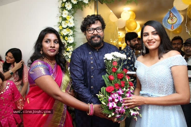 Actress Himaja Inaugurates BeYou Salon at Suchitra - 10 / 20 photos