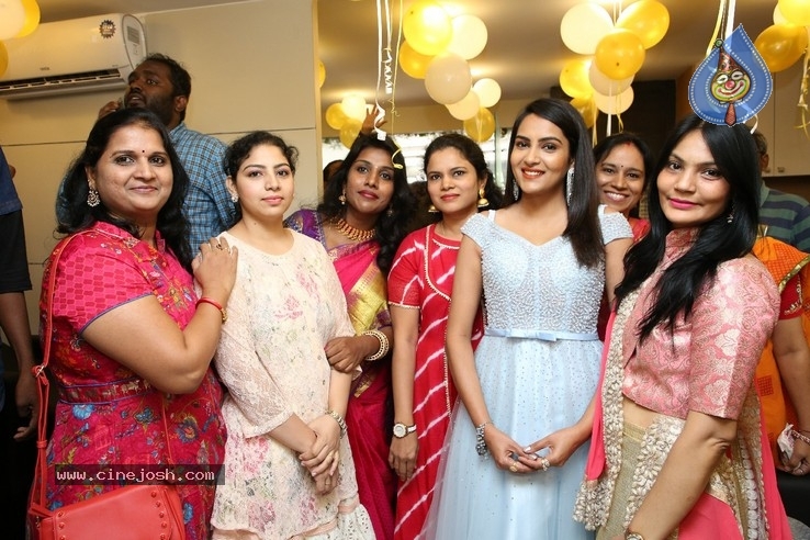 Actress Himaja Inaugurates BeYou Salon at Suchitra - 13 / 20 photos