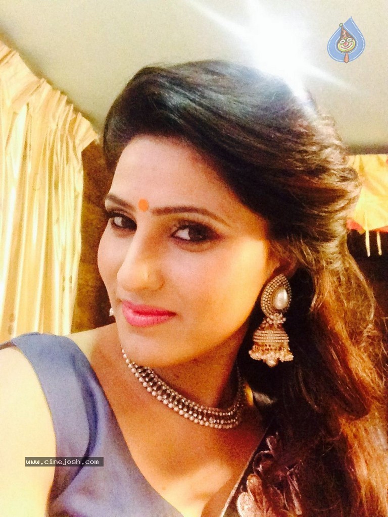 Actress Inyatt Photos - 1 / 44 photos