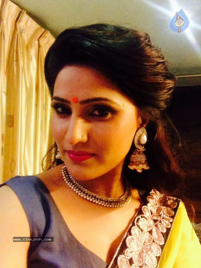 Actress Inyatt Photos - 18 / 44 photos