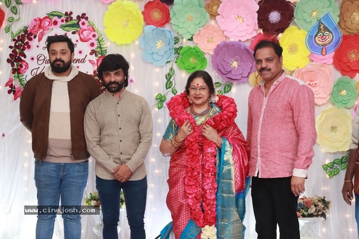 Actress Jayachitra Birthday Celebration Stills - 6 / 9 photos