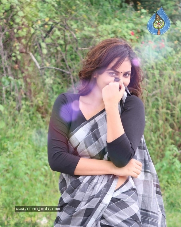 Actress Nandita Swetha Photos - 1 / 6 photos