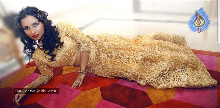 Actress Nazma Sultana Stills - 8 / 18 photos