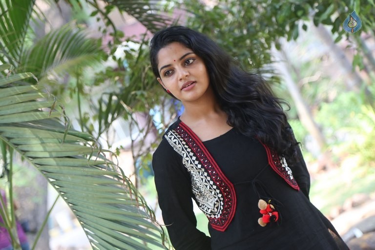 Actress Nikkila New Photos - 6 / 14 photos