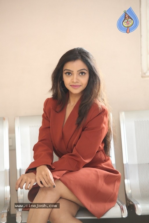 Actress Nithya Shetty Pictures - 29 / 38 photos