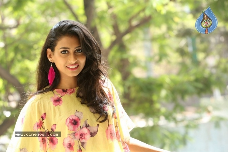 Actress Nitya Naresh Stills - 13 / 21 photos