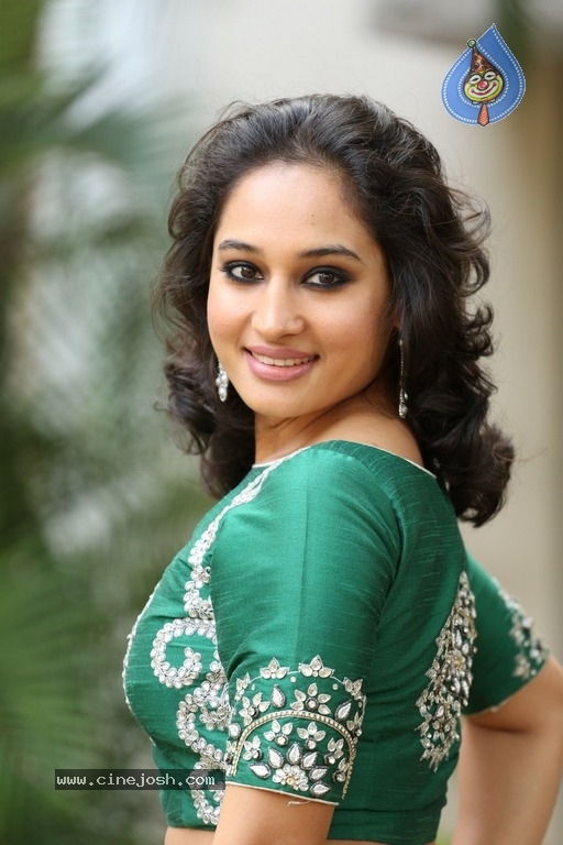 Actress Pooja Ramachandran Photos - 4 / 21 photos