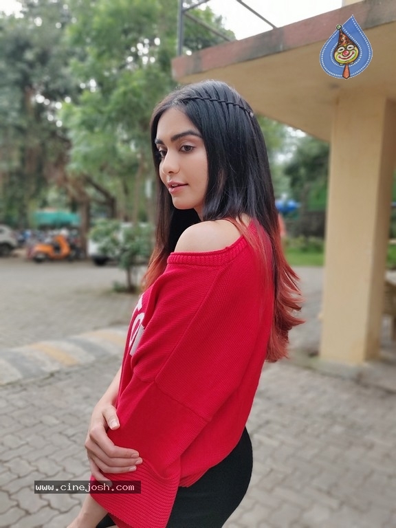 Adah Sharma Latest Images - 4 / 5 photos
