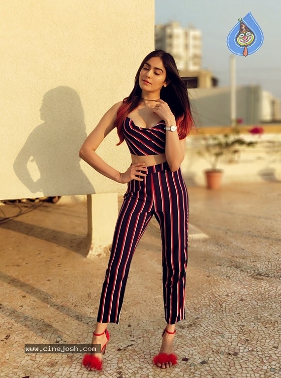 Adah Sharma Latest Photoshoot - 1 / 9 photos