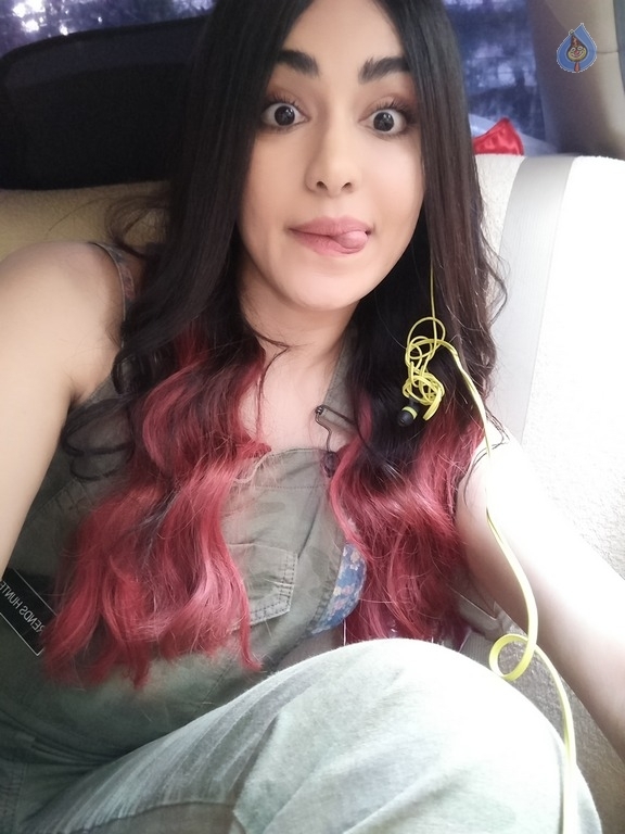 Adah Sharma New Pics - 11 / 17 photos