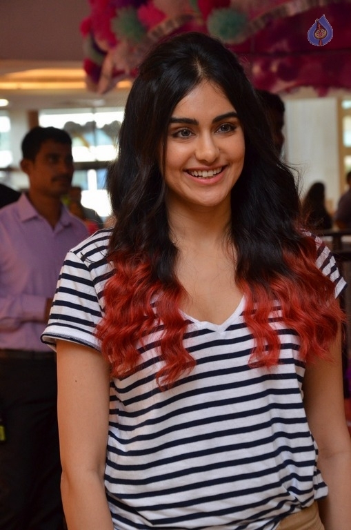 Adah Sharma New Stills - 5 / 42 photos
