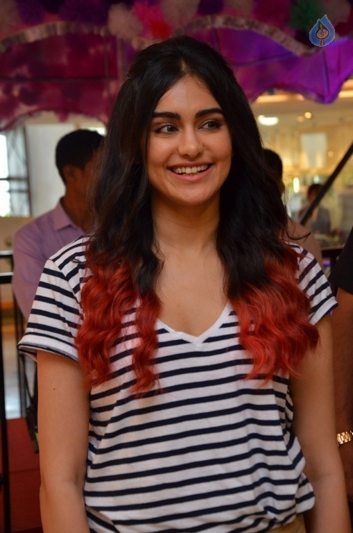 Adah Sharma New Stills - 6 / 42 photos